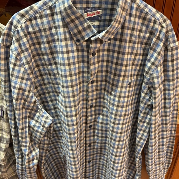 johnnie-O Other - johnnie-O “Hangin out” Casual Button Down Shirt. Blue plaid w/logo